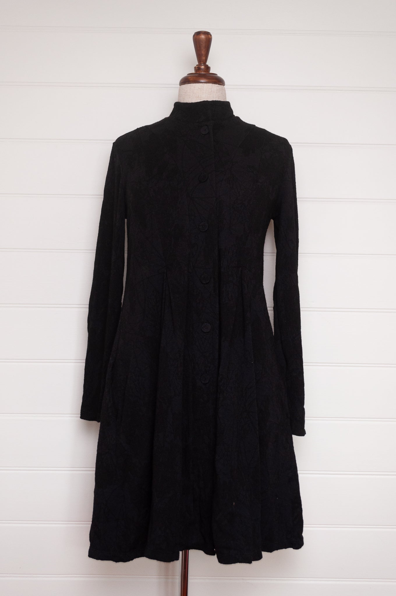 Valia merino wool jersey jacquard print Oaks jacket in black.