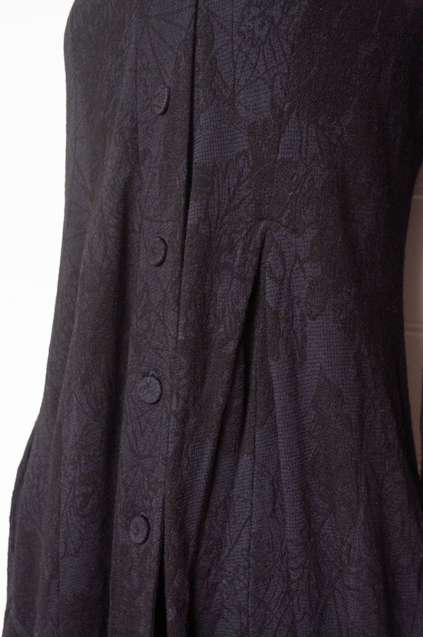 Valia merino wool jersey jacquard print Oaks jacket in black.