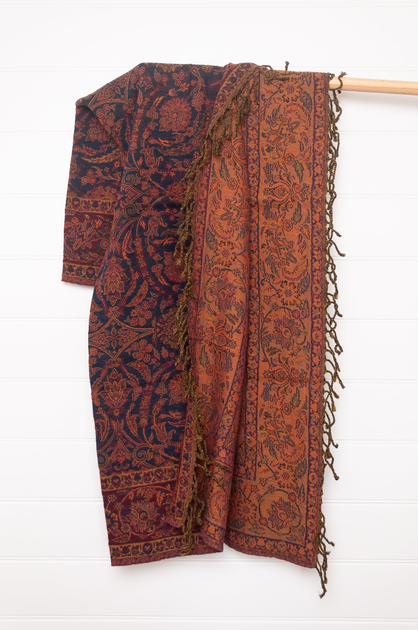 Juniper Hearth pure wool paisley and floral taseeled throw rug in purple and lilac.