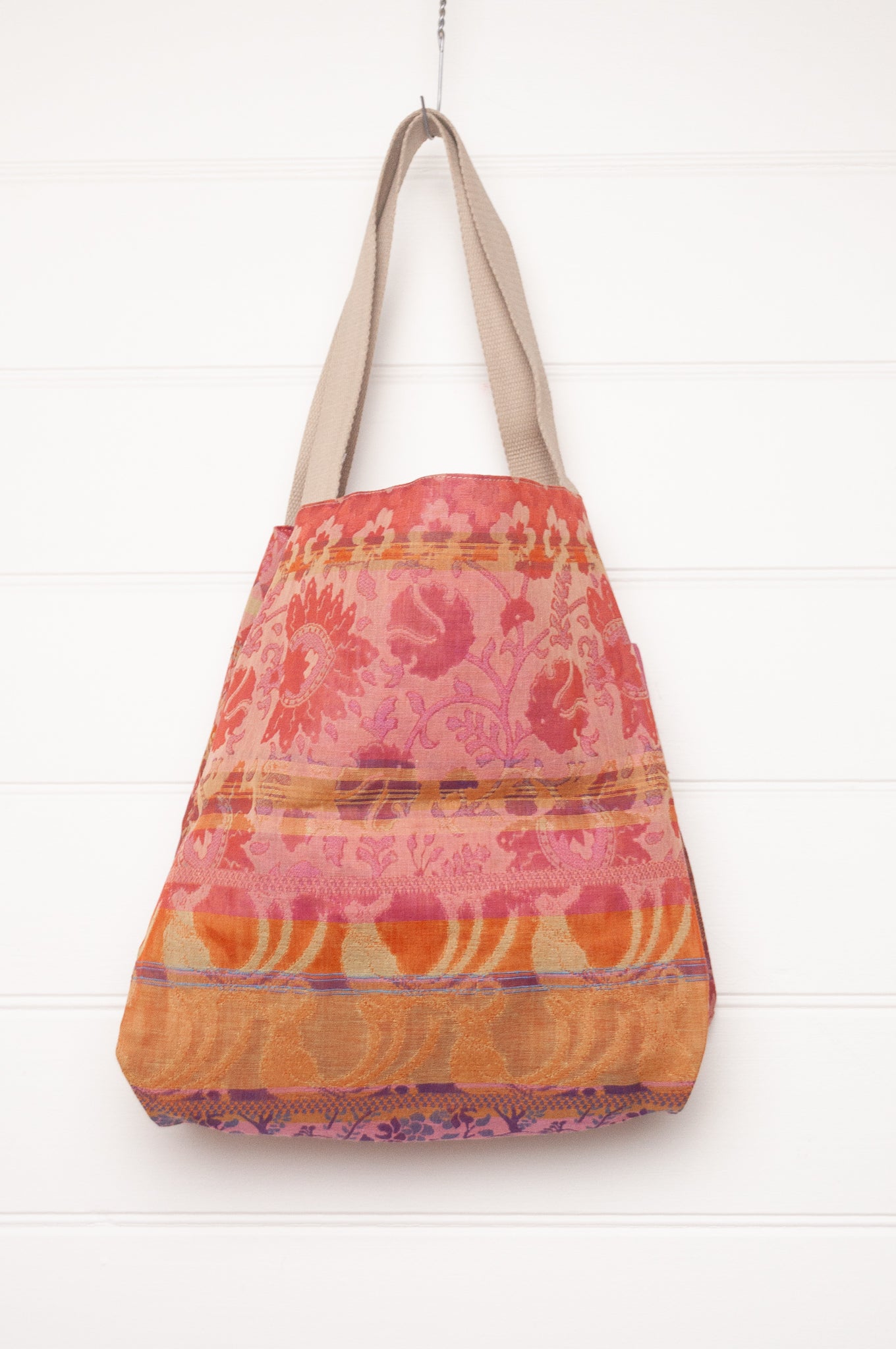 Letol organic cotton jacquard weave large tote bag in flowers in pink, orange and red.