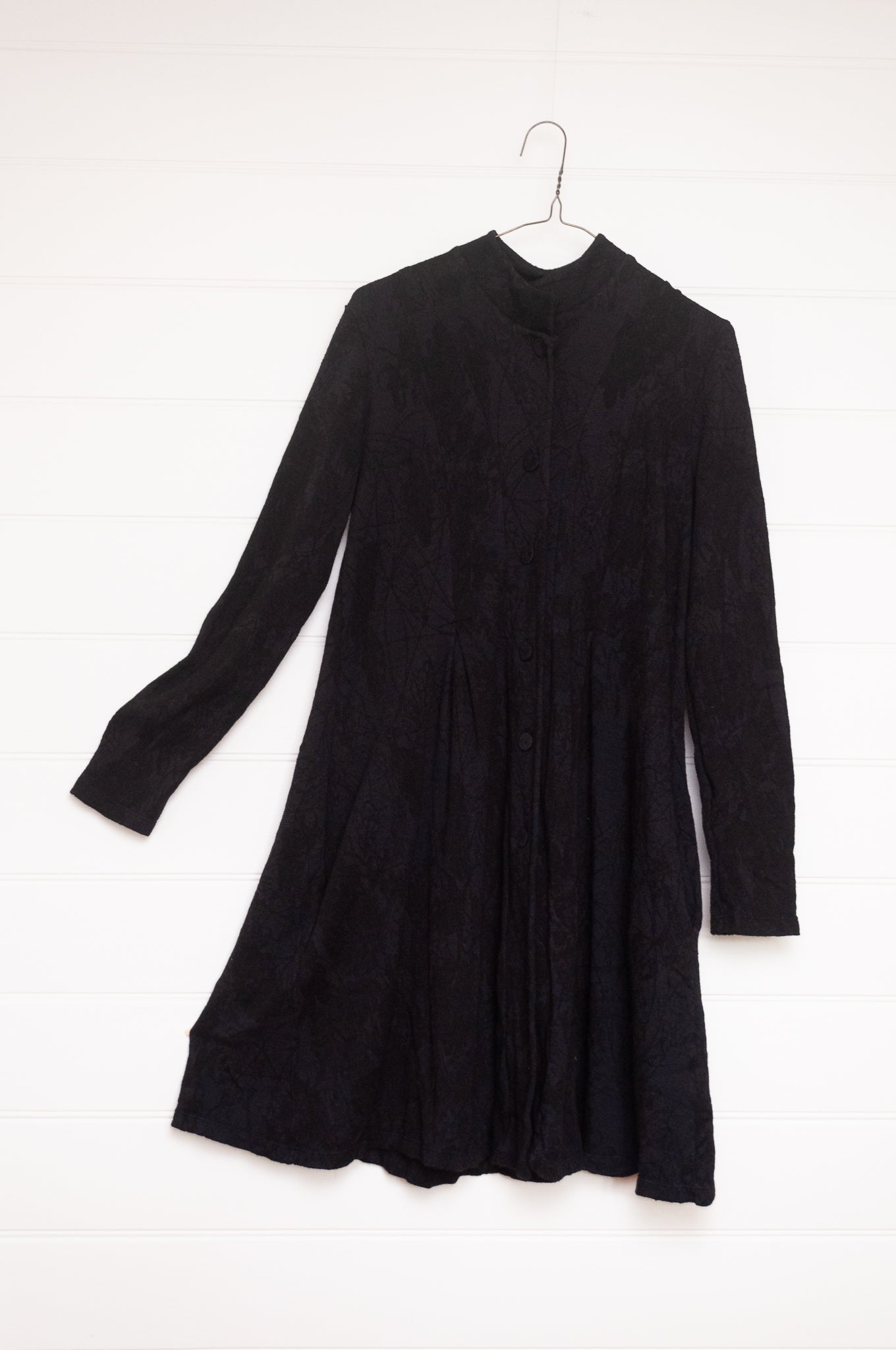 Valia merino wool jersey jacquard print Oaks jacket in black.