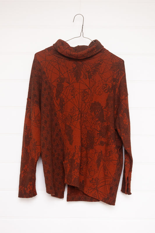 Valia merino wool jersey jacquard Crossroads pullover in desert.