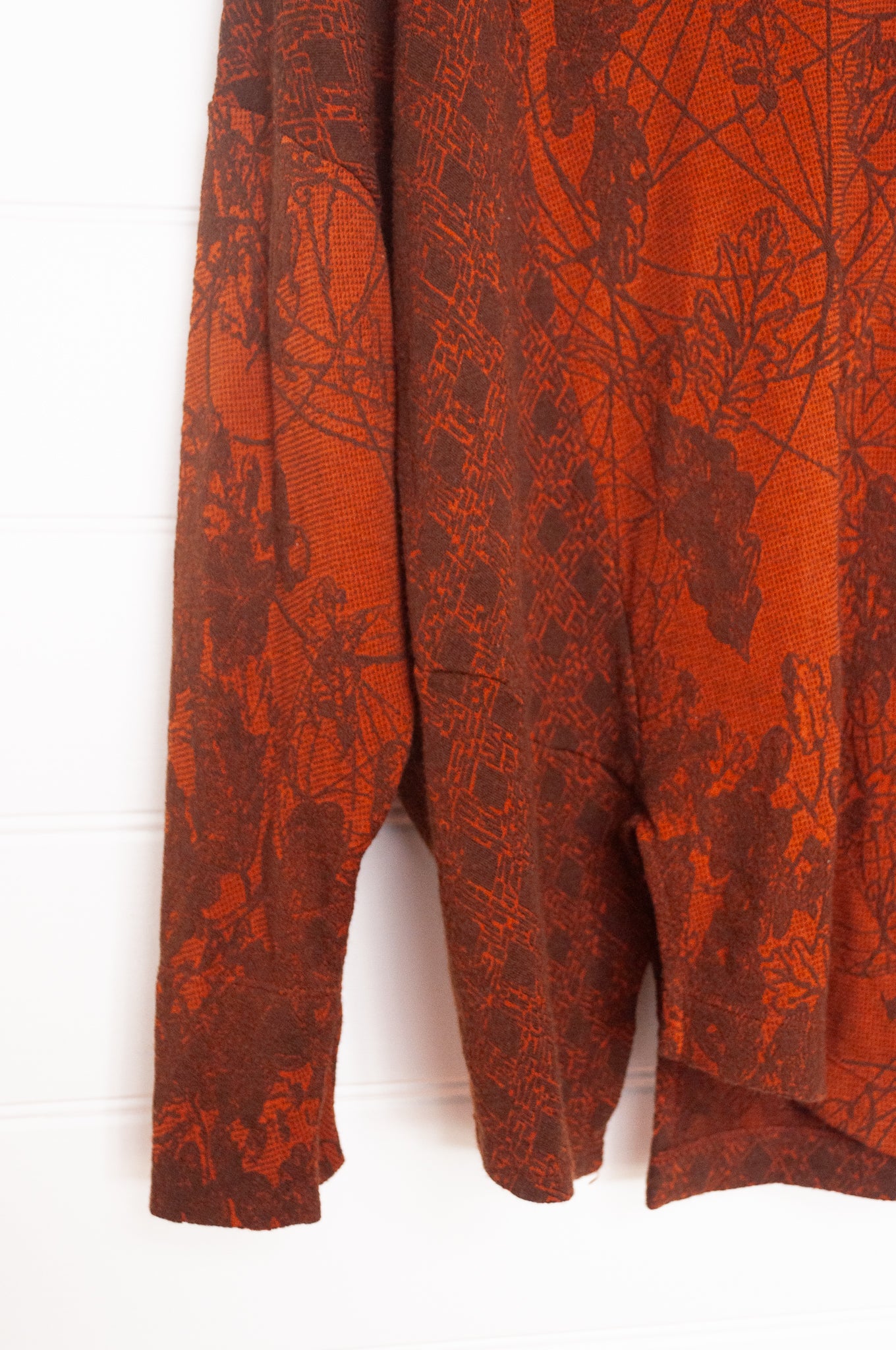 Valia merino wool jersey jacquard Crossroads pullover in desert.