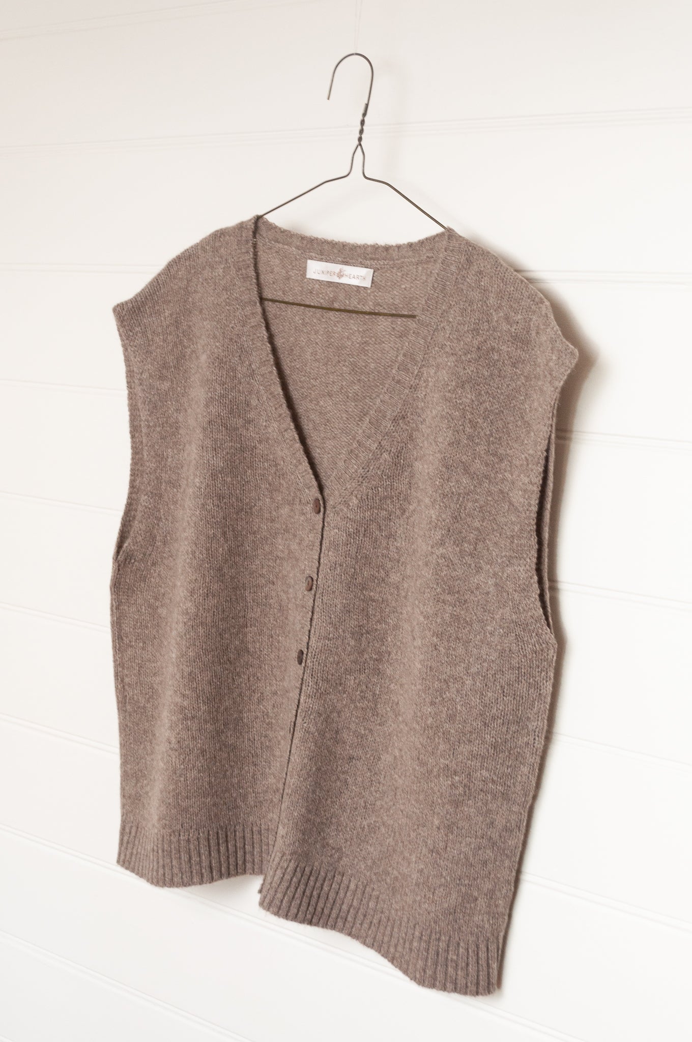 Baby yak wool natural yak wool knitted button up V-neck vest.