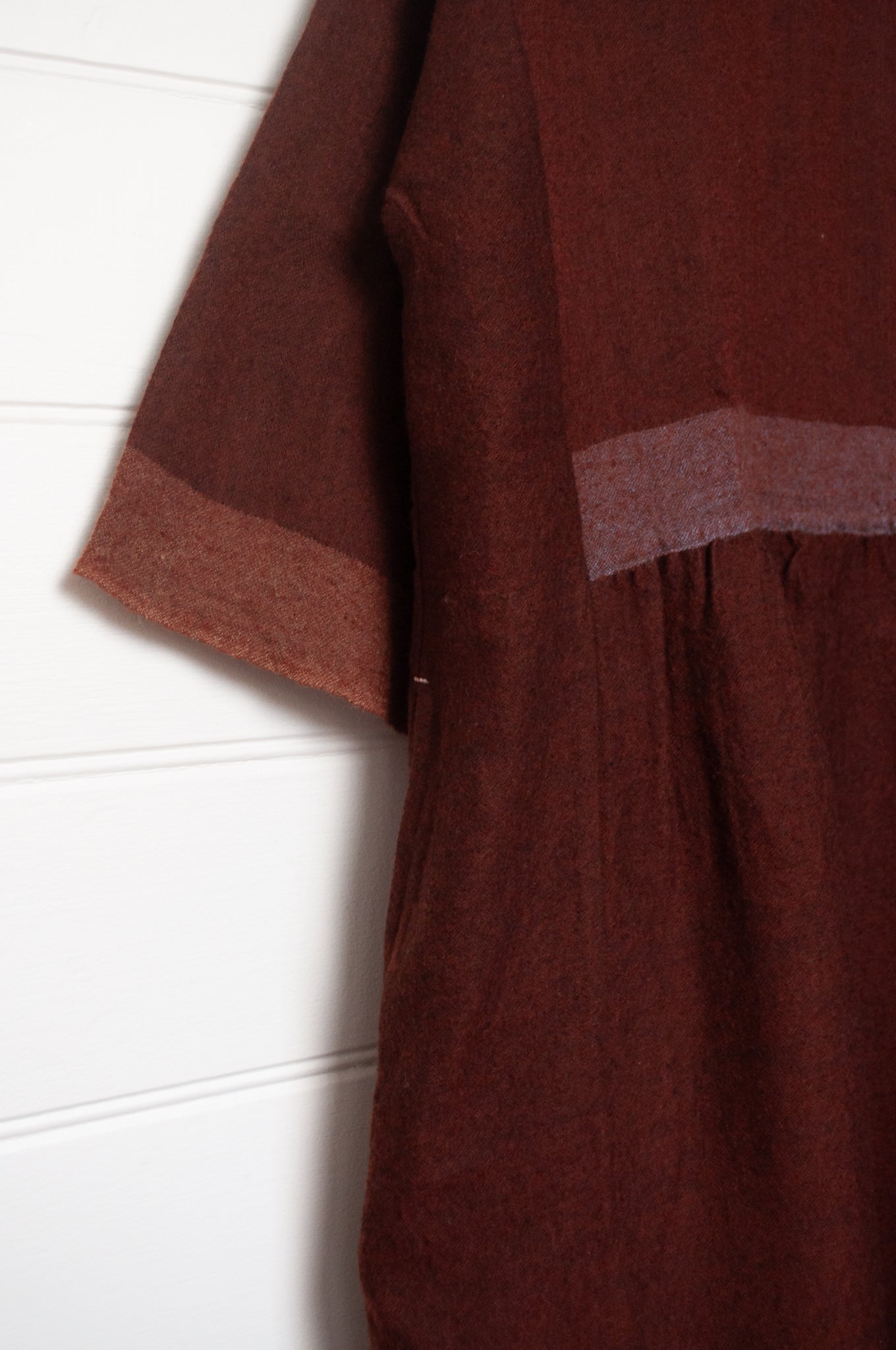 DVE wool Padma loose fitting three quarter sleeve dress in pinecone russet brown.