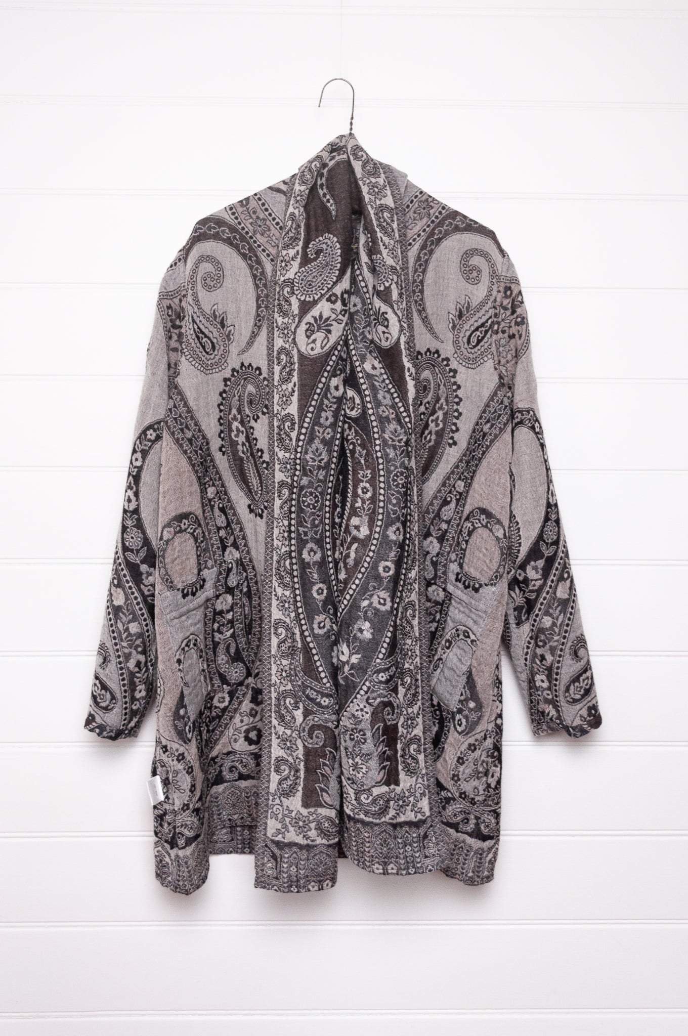 Manan Kami reversible wool jacket - Mahana monochrome