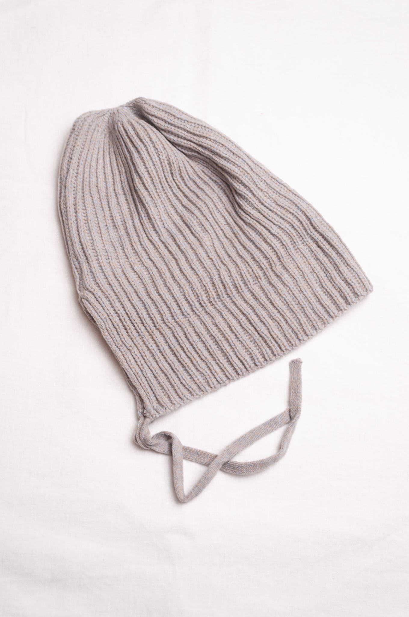 PCNQ pure wool ash grey beanie bonnet.