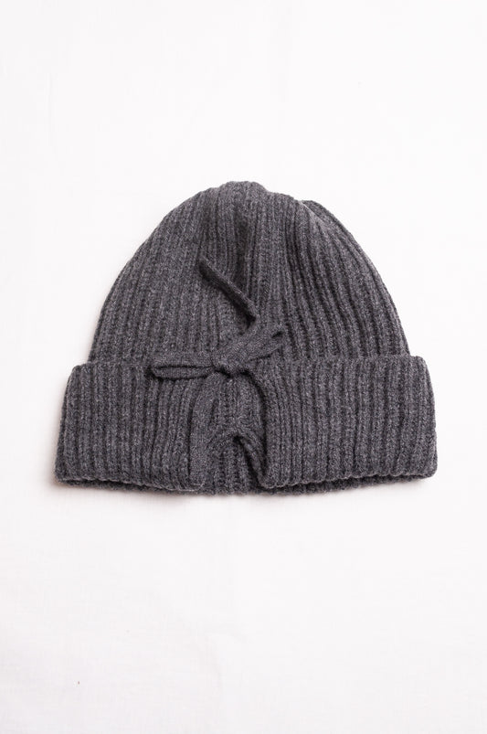 PCNQ pure wool charcoal grey beanie bonnet.