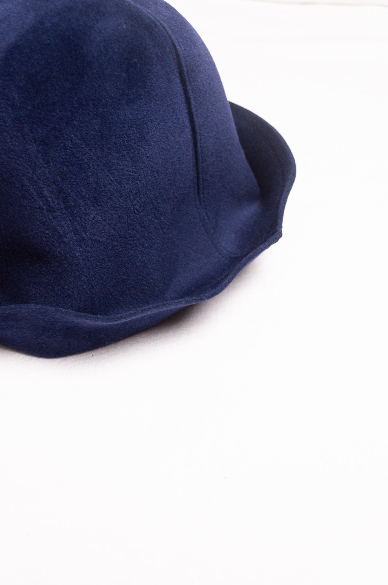 PCNQ Waku pure rabbit wool felt hat in navy.