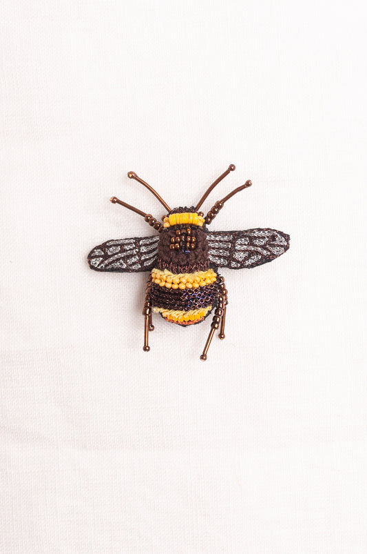 Trovelore brooch - Bumble bee