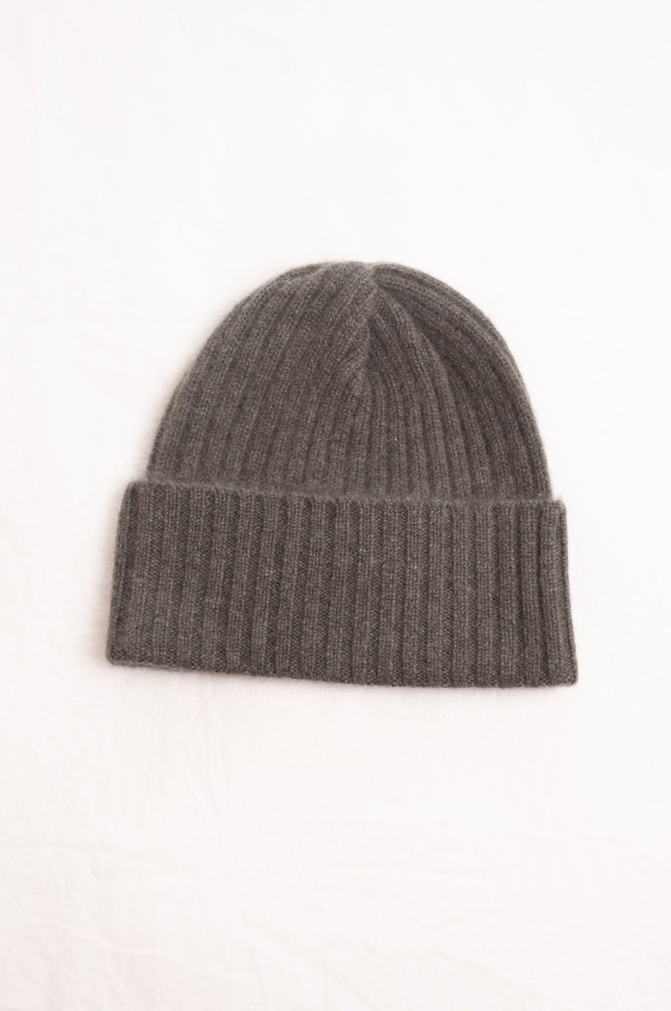 Juniper Hearth ribbed knit cashmere beanie in moor, dusky dark olive green.