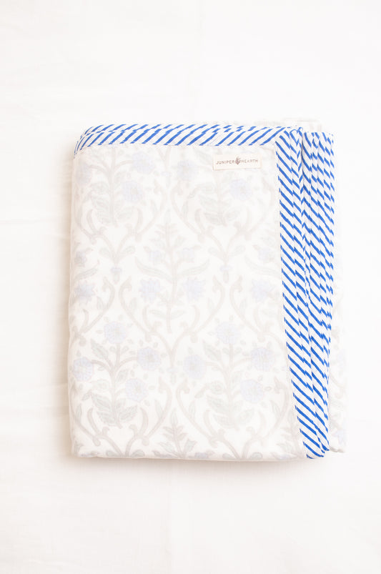 Blue and whtie floral muslin blockprint dohar summer quilt.