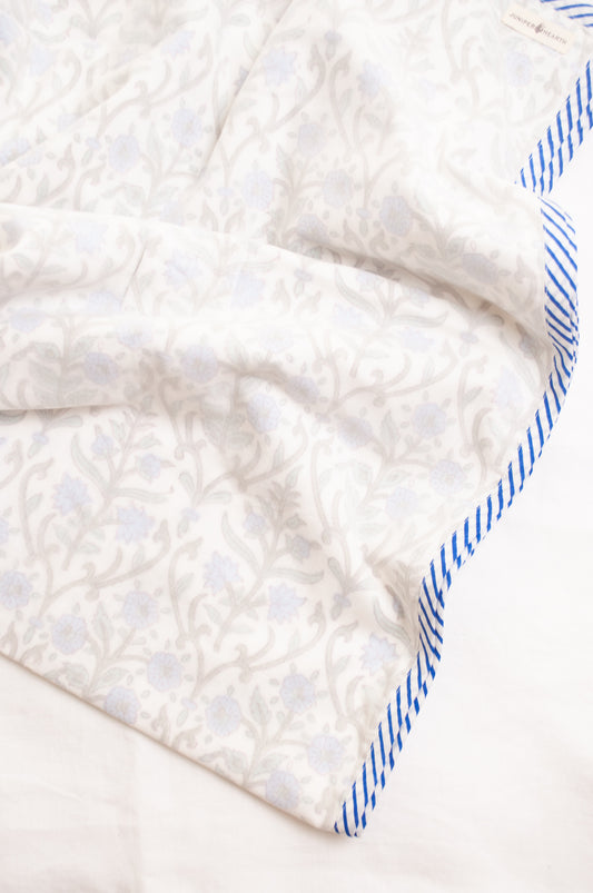 Blue and whtie floral muslin blockprint dohar summer quilt.