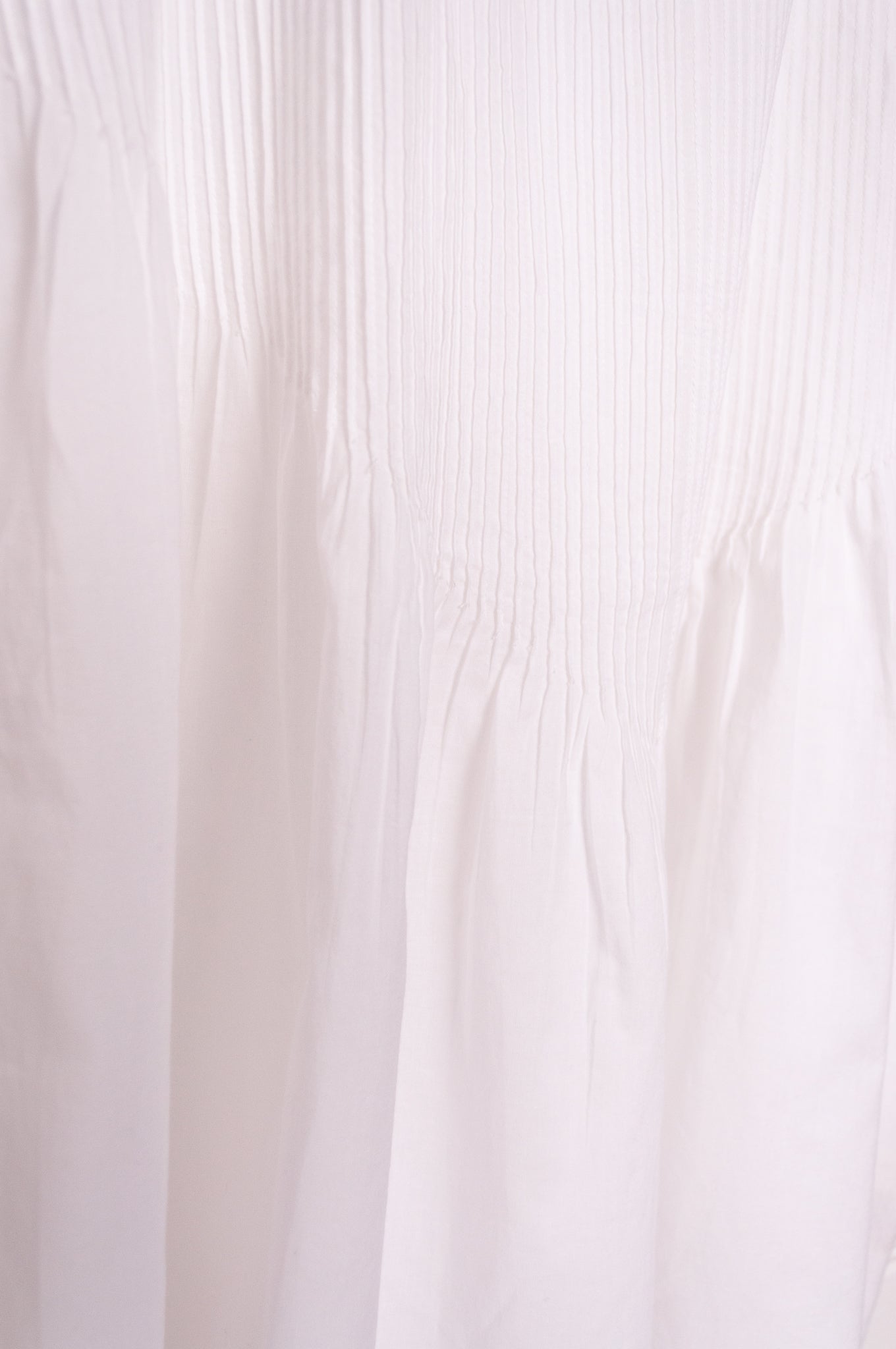 DVE Indra fine cotton pin tuck one size blouse in white.