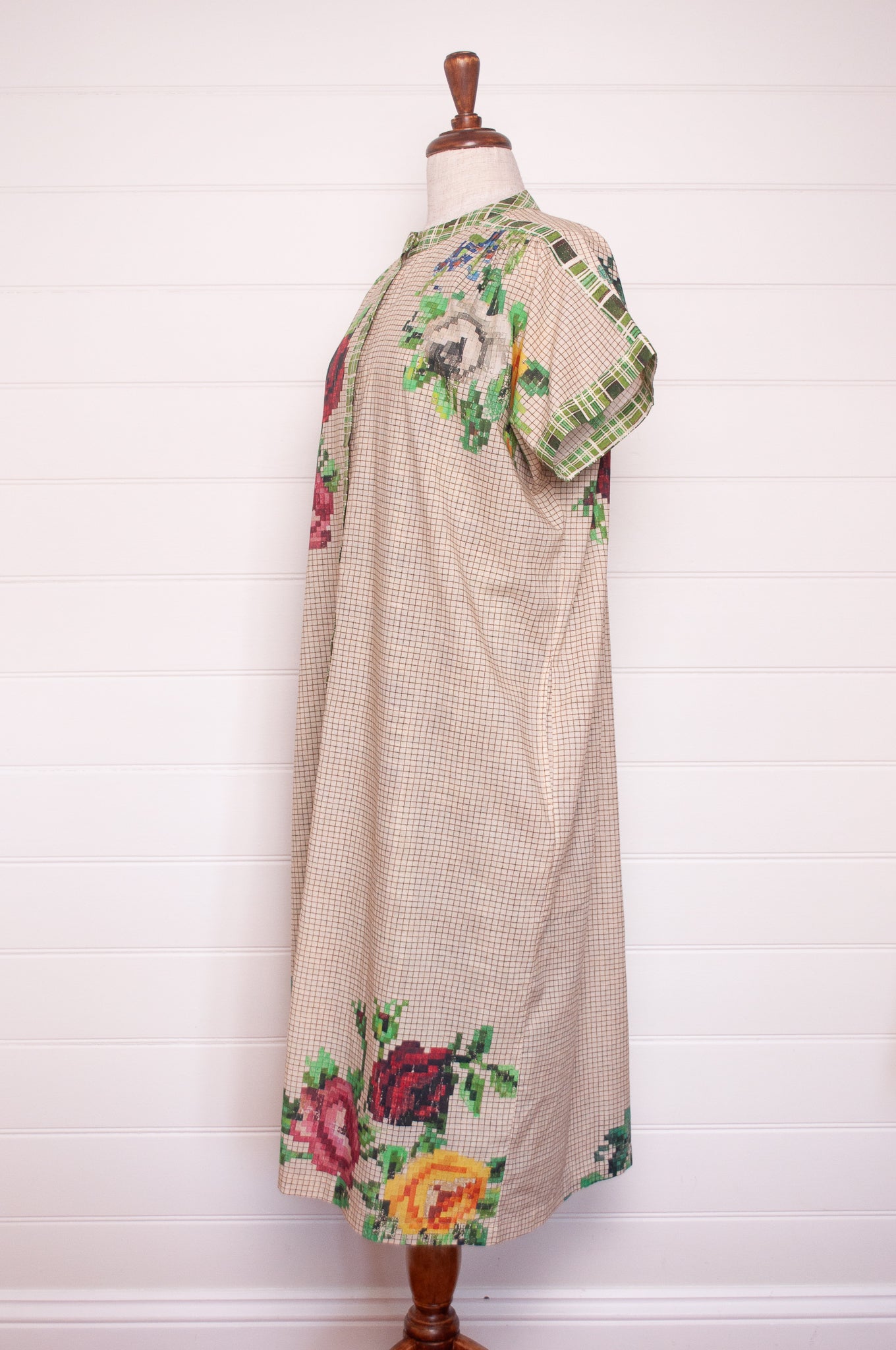 Raga Designs Juni dressin digital print floral cotton button up short sleeves.