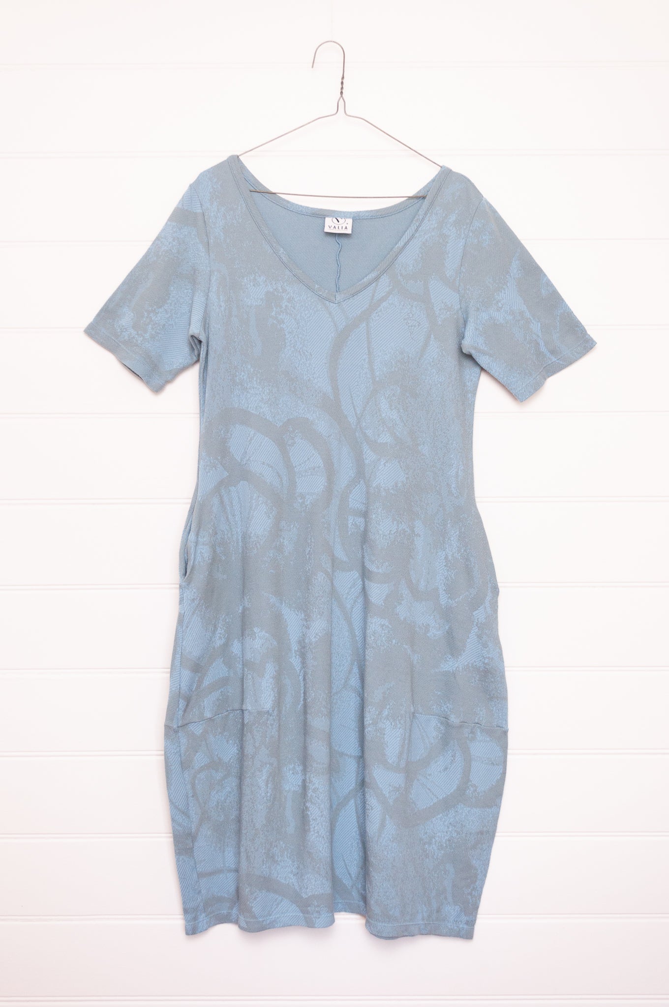 Valia Alessia dress in jacquard cotton knit cloud blue.