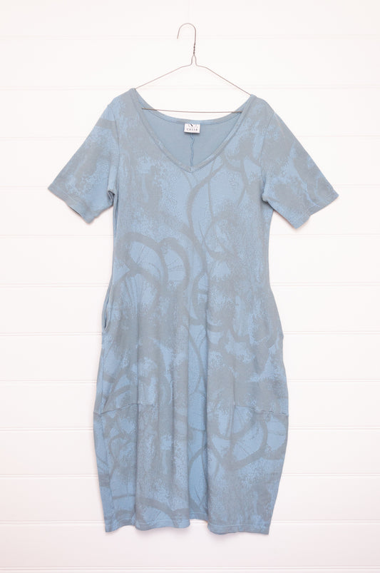 Valia Alessia dress in jacquard cotton knit cloud blue.