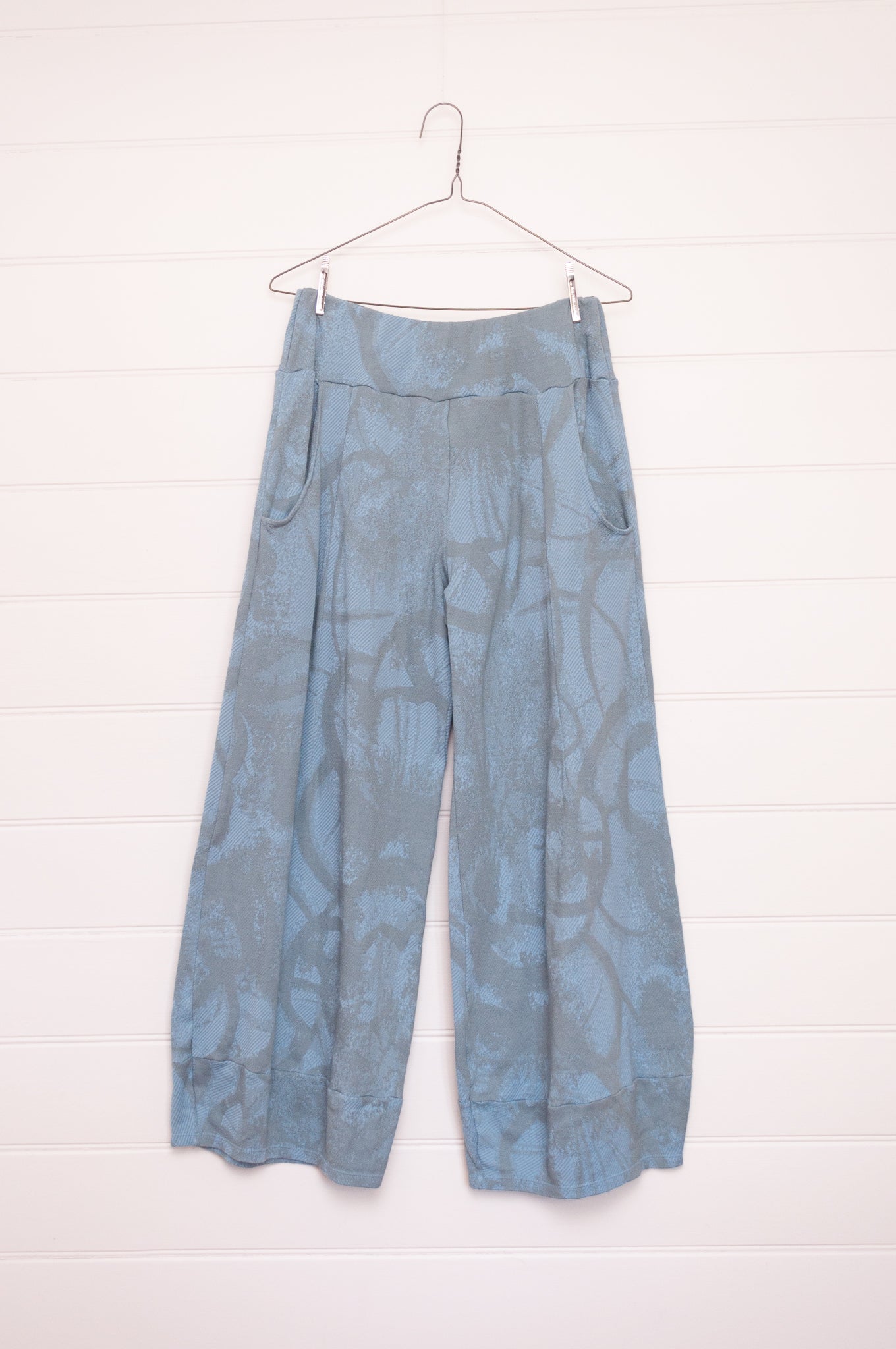 Valia cotton jacquard knit print Yachting pants in cloud light blue.