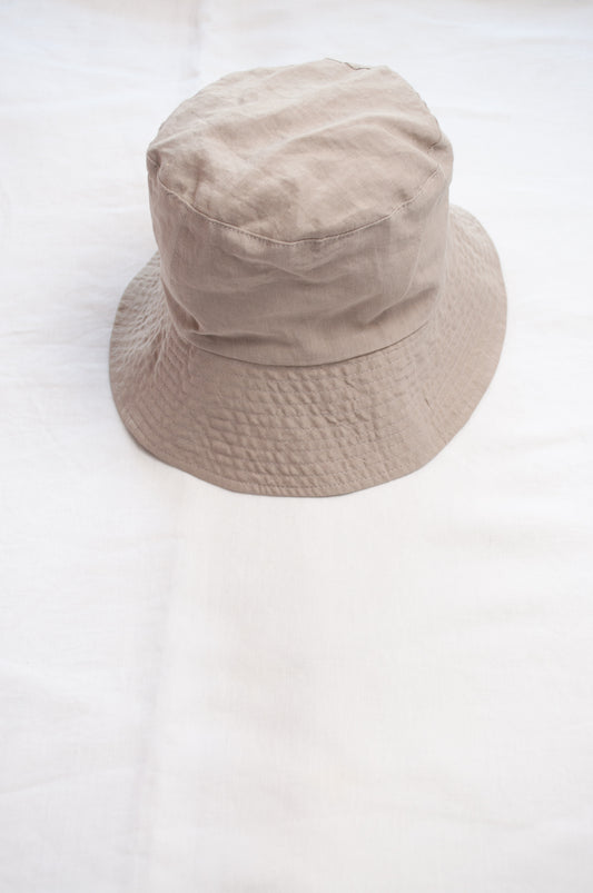 PCNQ Luna made in Japan silver grey foldable linen fabric bucket hat.