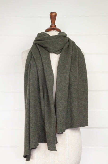 Juniper Hearth cosy cashmere scarf - olive