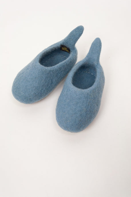 Wool felt baby slippers - blue