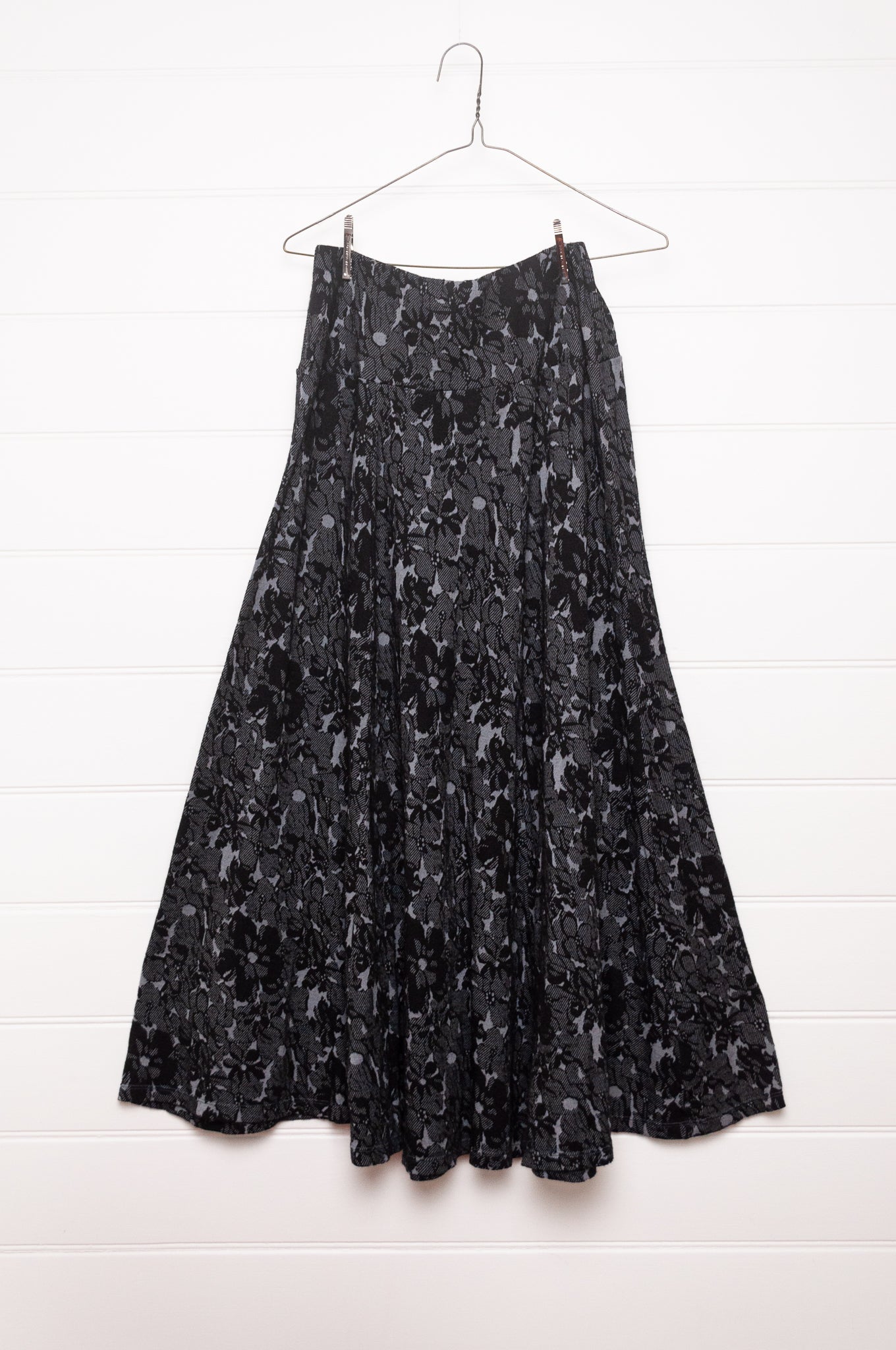 Valia jacquard print merino wool Fleur skirt in mussel dark charcoal grey.