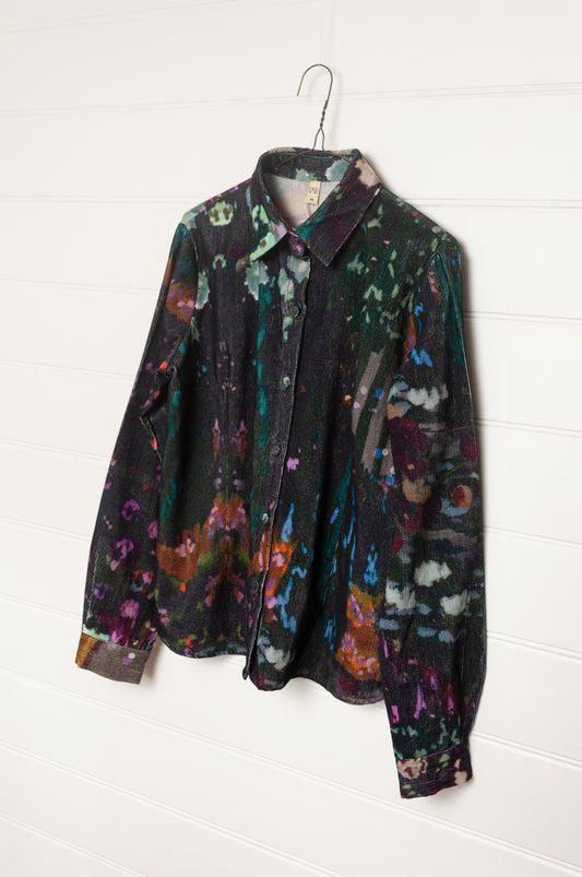 Yavi fine cotton corduroy long sleeve shirt in deep floral print.