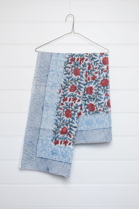 Cotton voile sarong - roses