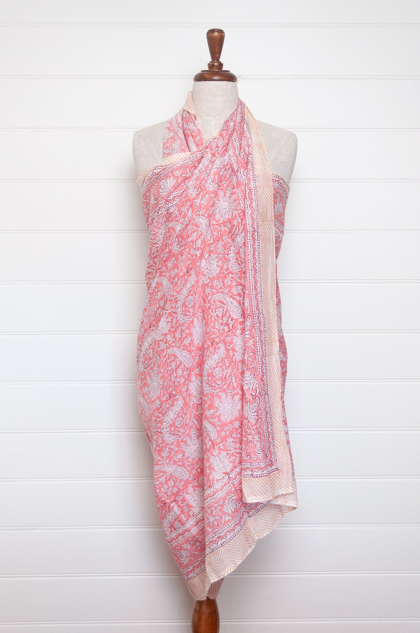 Cotton voile sarong - coral paisley