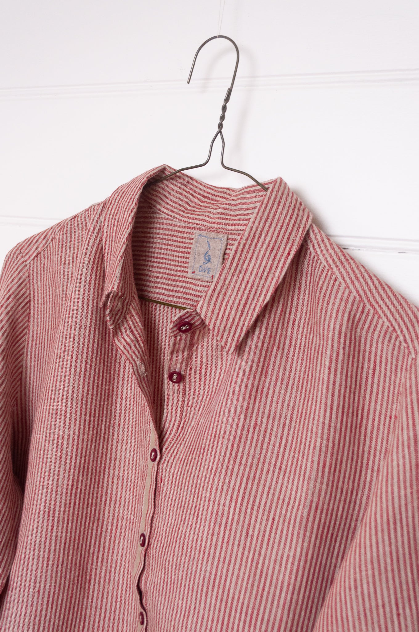 DVE Vetali fine stripe linen shirt crimson red and natural.
