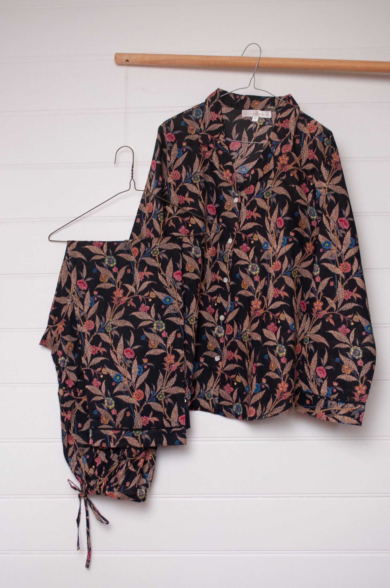 Pyjamas - wildflower black