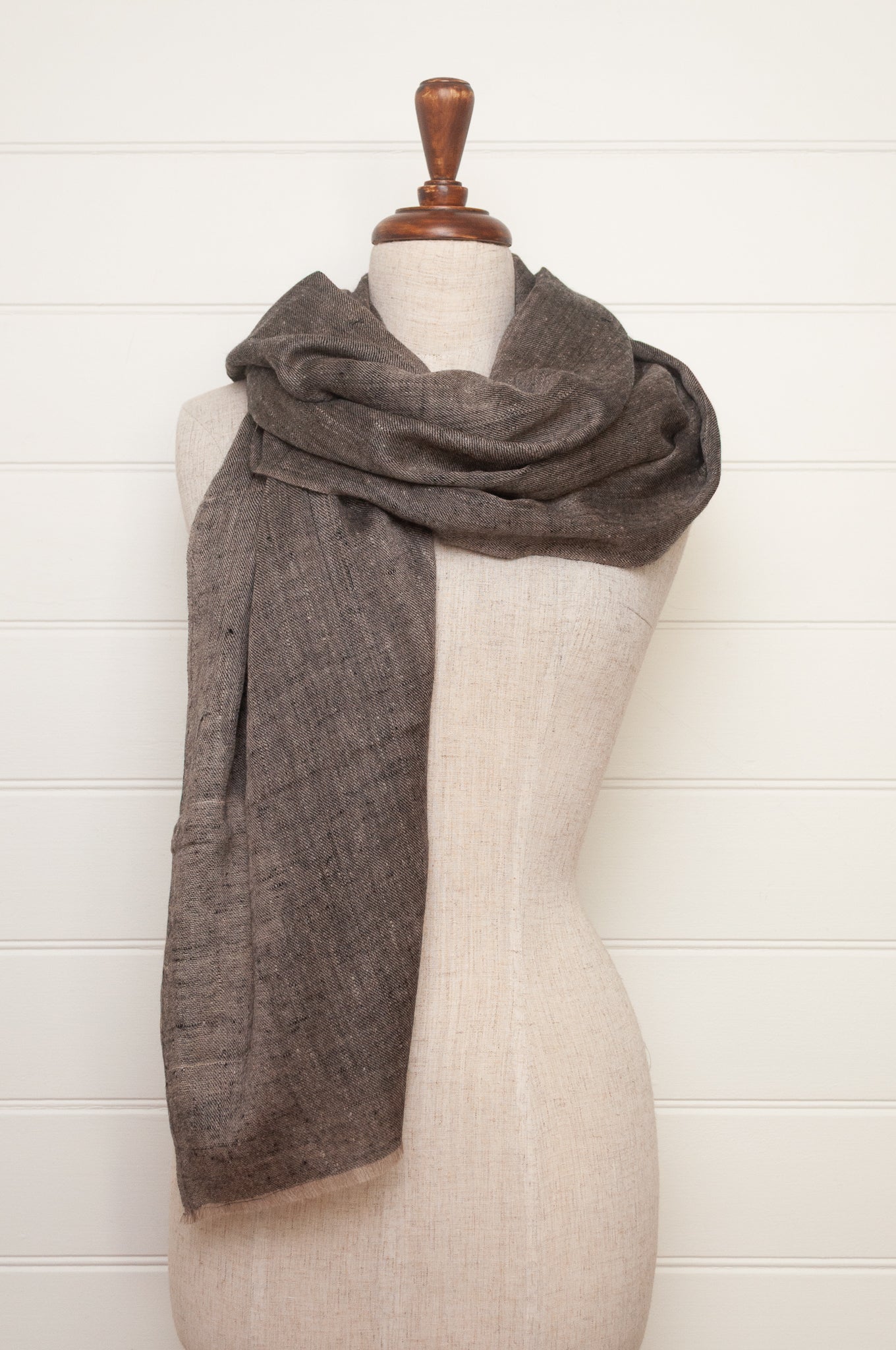 Pure pashmina cashmere wool handwoven scarf in coffee brown.