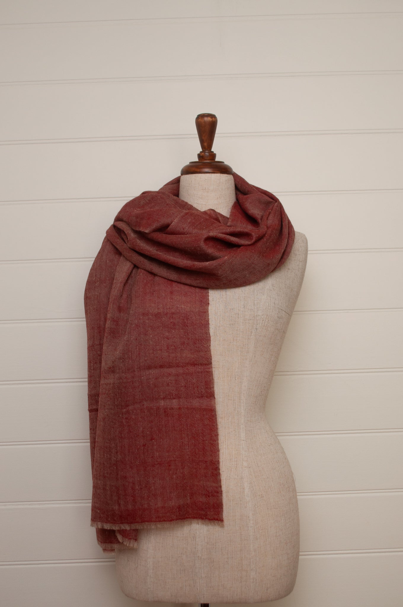 Pure pashmina cashmere wool handwoven scarf in brick red.