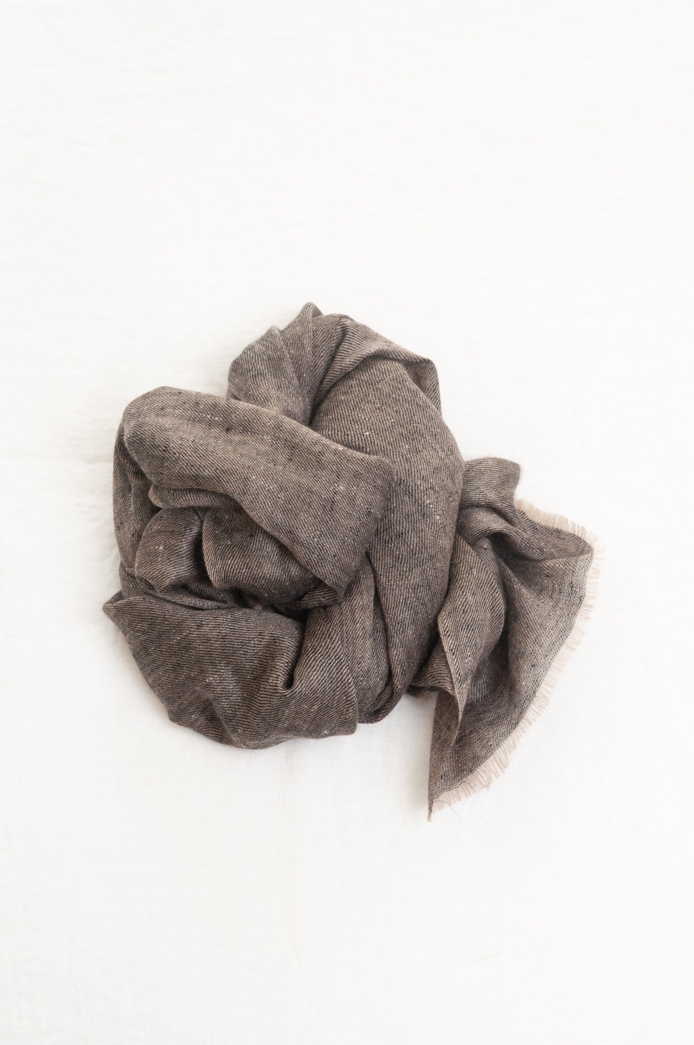 Pure pashmina cashmere wool handwoven scarf in coffee brown.