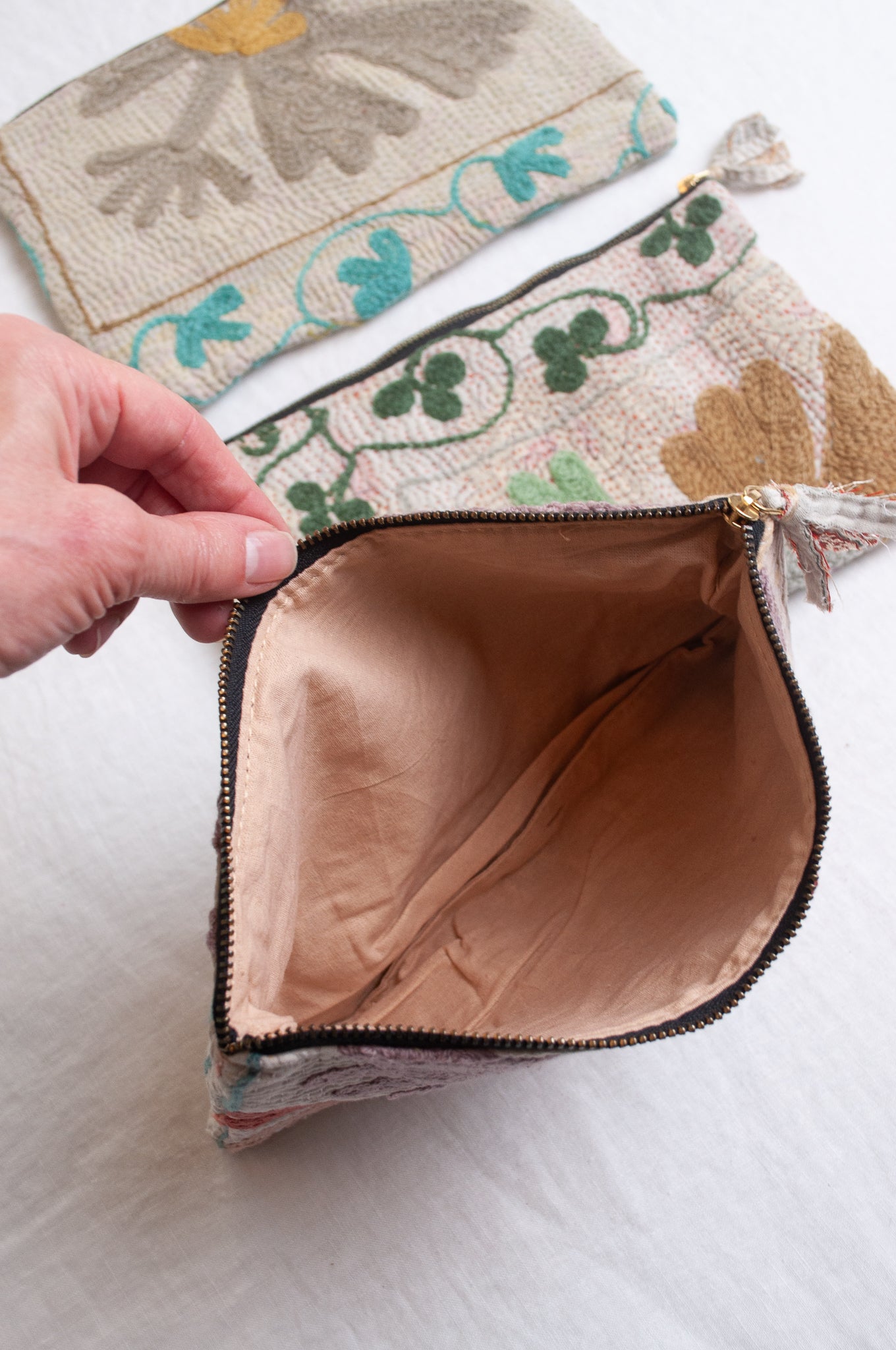Vintage kantha pouch - Suzani silver