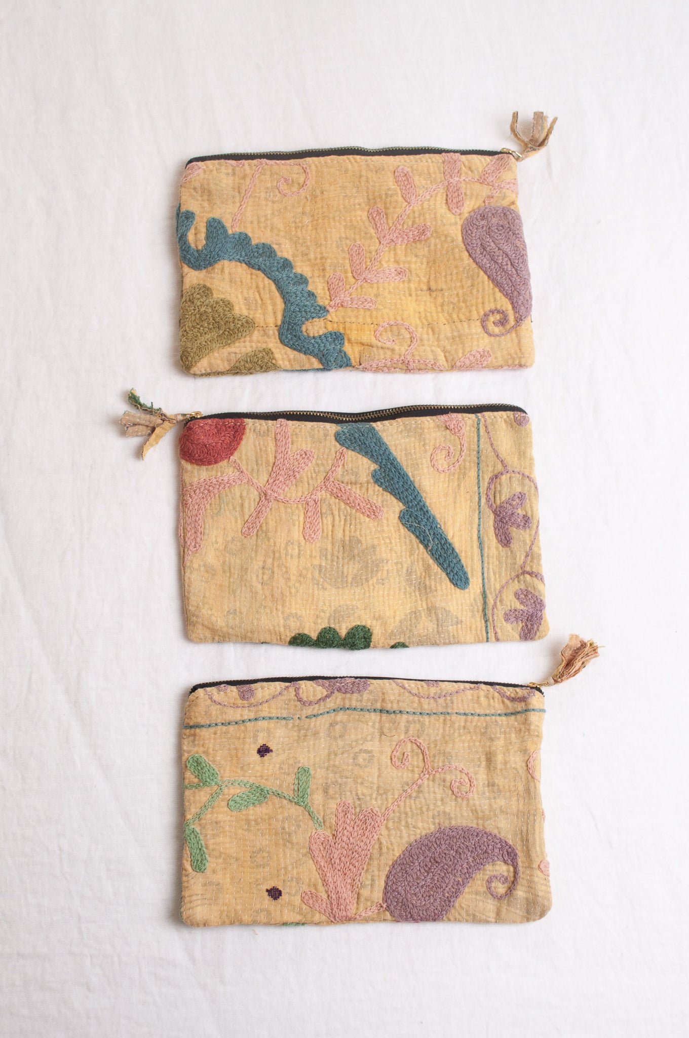 Vintage kantha pouch - Suzani lime
