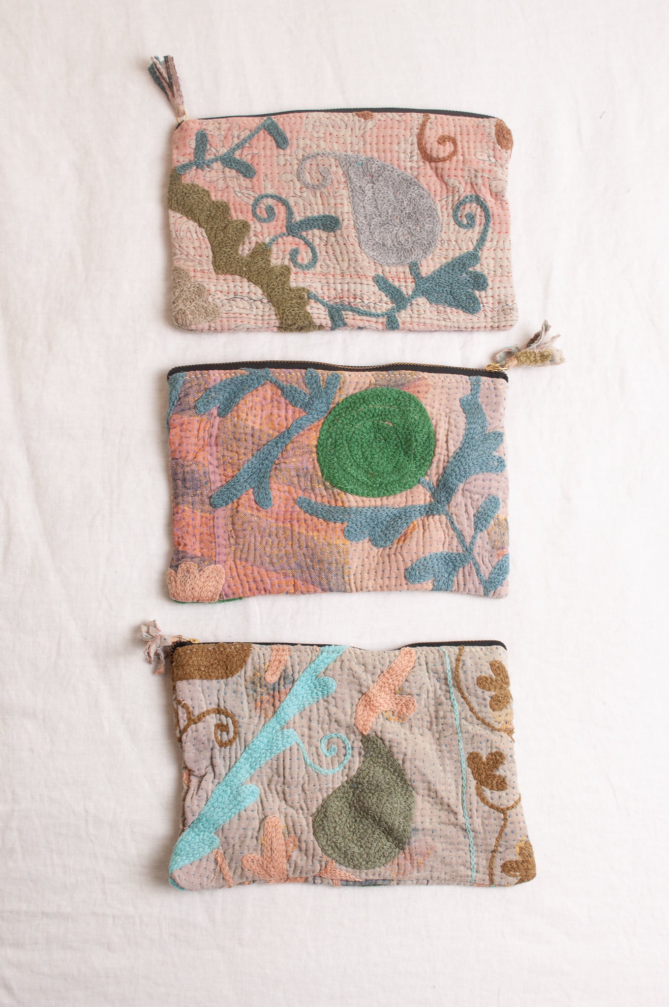 Vintage kantha pouch - Suzani dusky pink