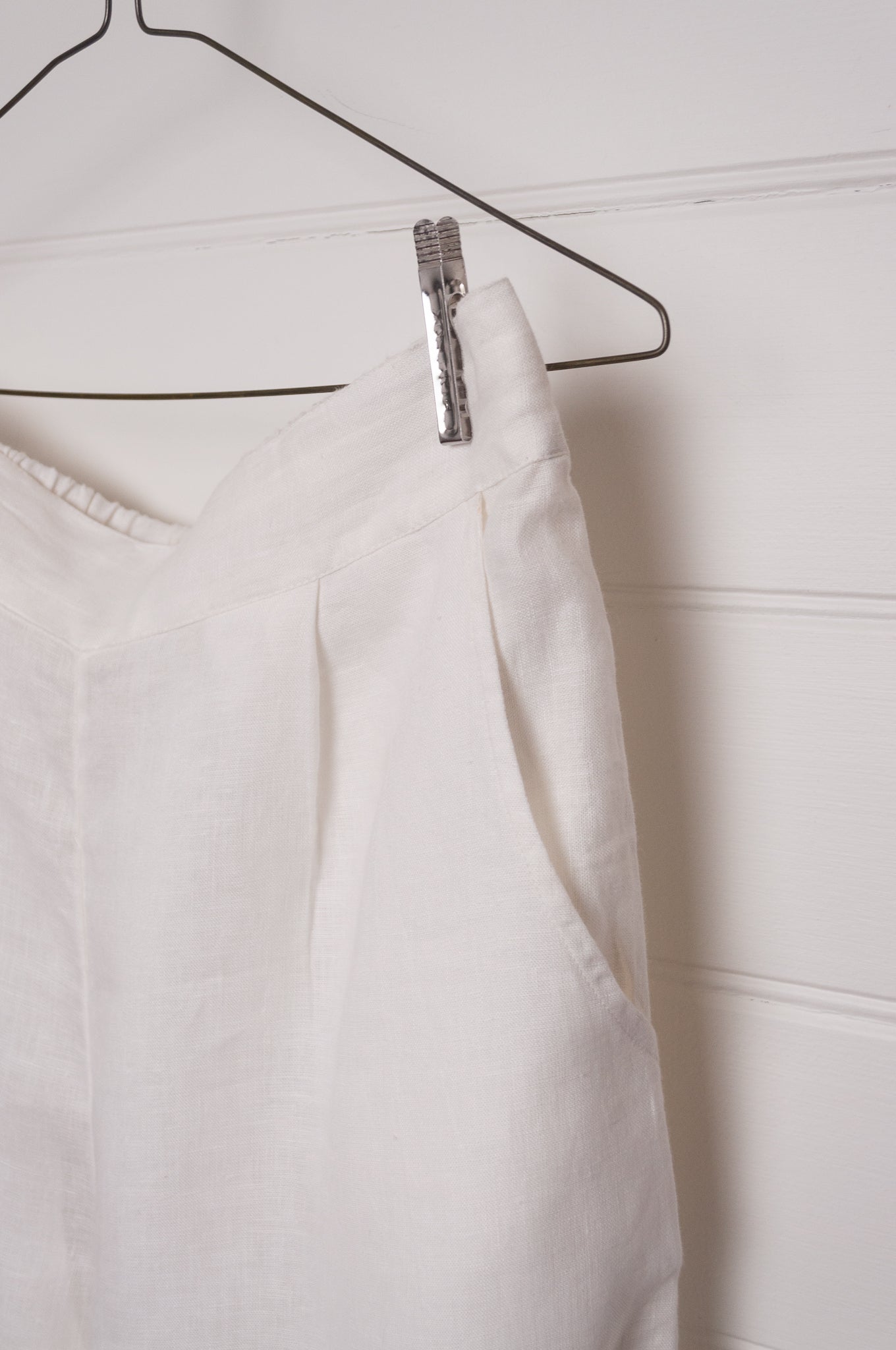 Manan Mapa white linen culotte pant.