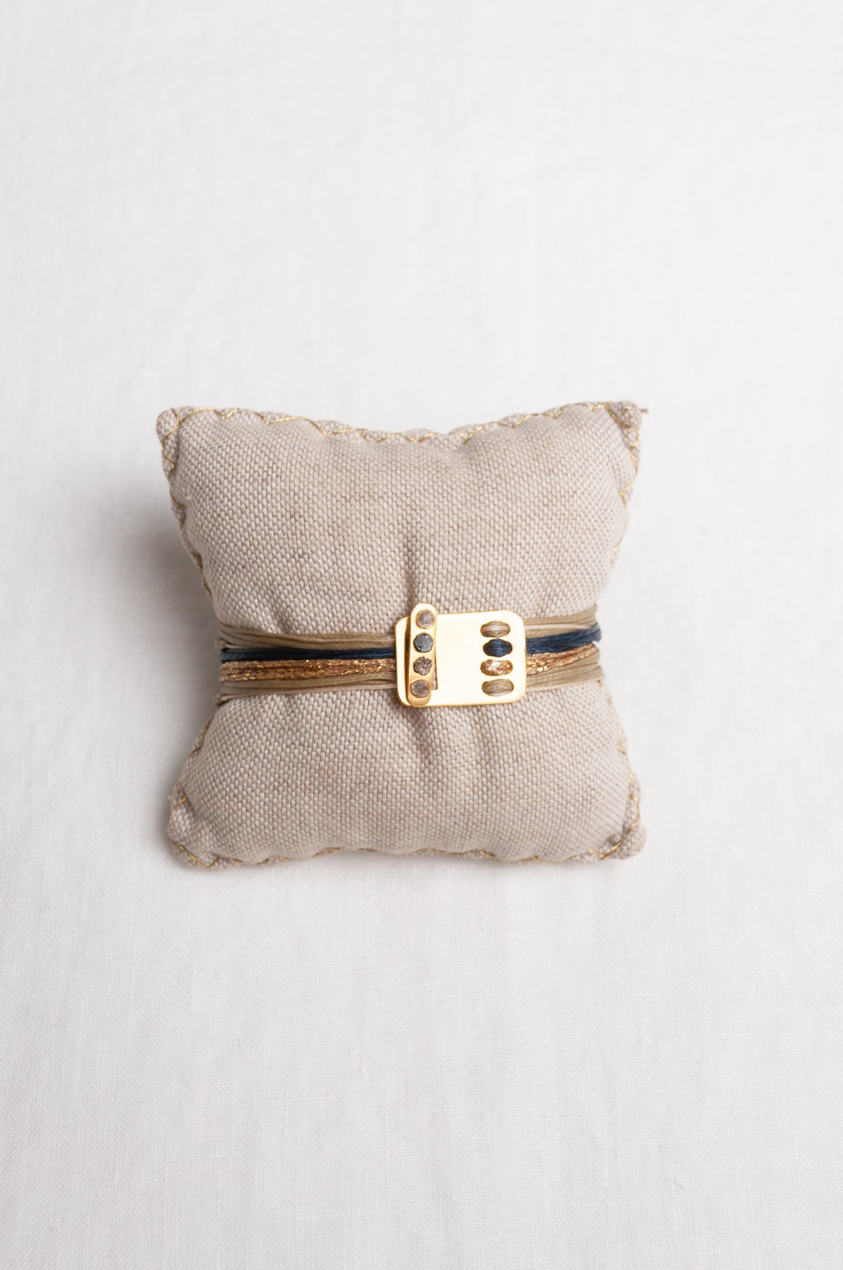 Mary Gaitani multi-line bracelet - taupe and gold