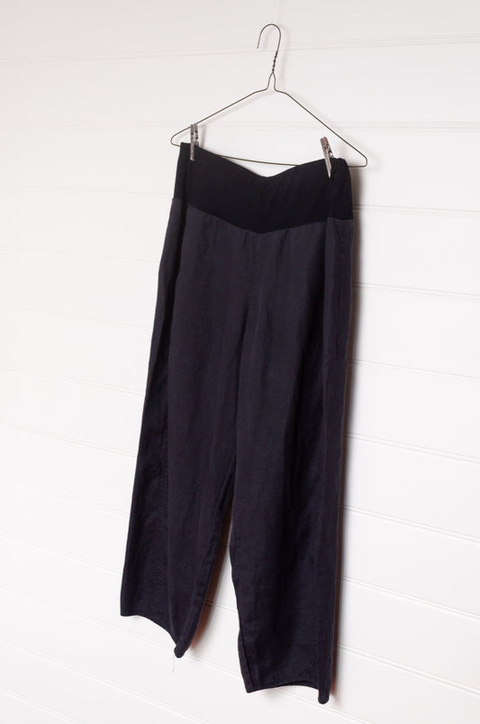 Valia pure linen Sydney pants made in Melbourne in deep navy blue.
