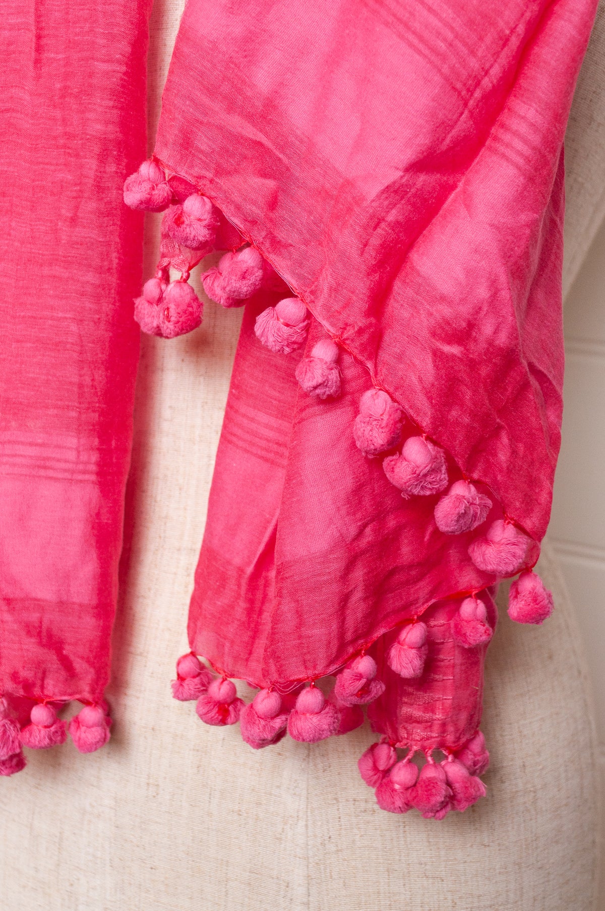 Silk cotton pompom scarf - Hot pink