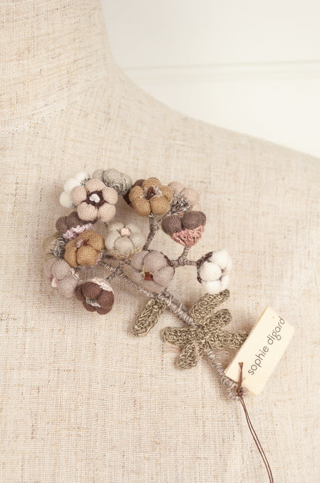Sophie Digard handmade linen flower brooch in neutral Fossiles palette.