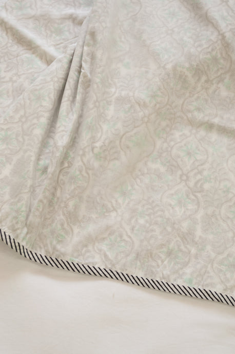 Pure cotton muslin dohar with blockprinted centre in aqua and silver grey floral lattice design.