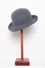 Load image into Gallery viewer, PCNQ made in Japan Marc wool felt hat in grey.