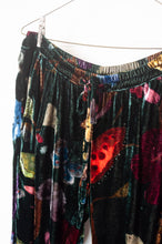 Load image into Gallery viewer, Yavi straight leg silk velvet pant unwilted floral print on ink black.