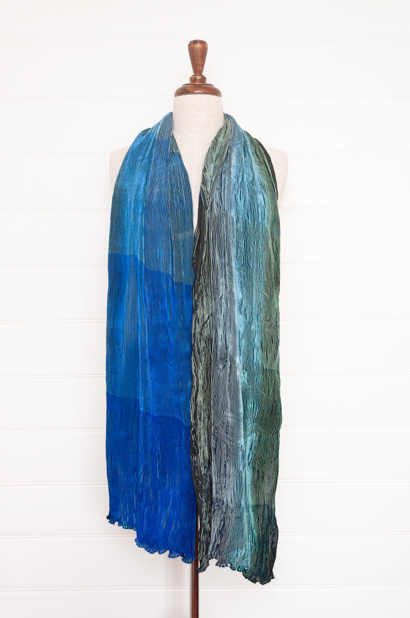 Neeru Kumar crinkle silk shibori scarf - aquamarine