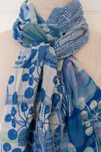 Load image into Gallery viewer, Made in France organic cotton jacquard weave Letol scarf, Celine in ciel sky blue.