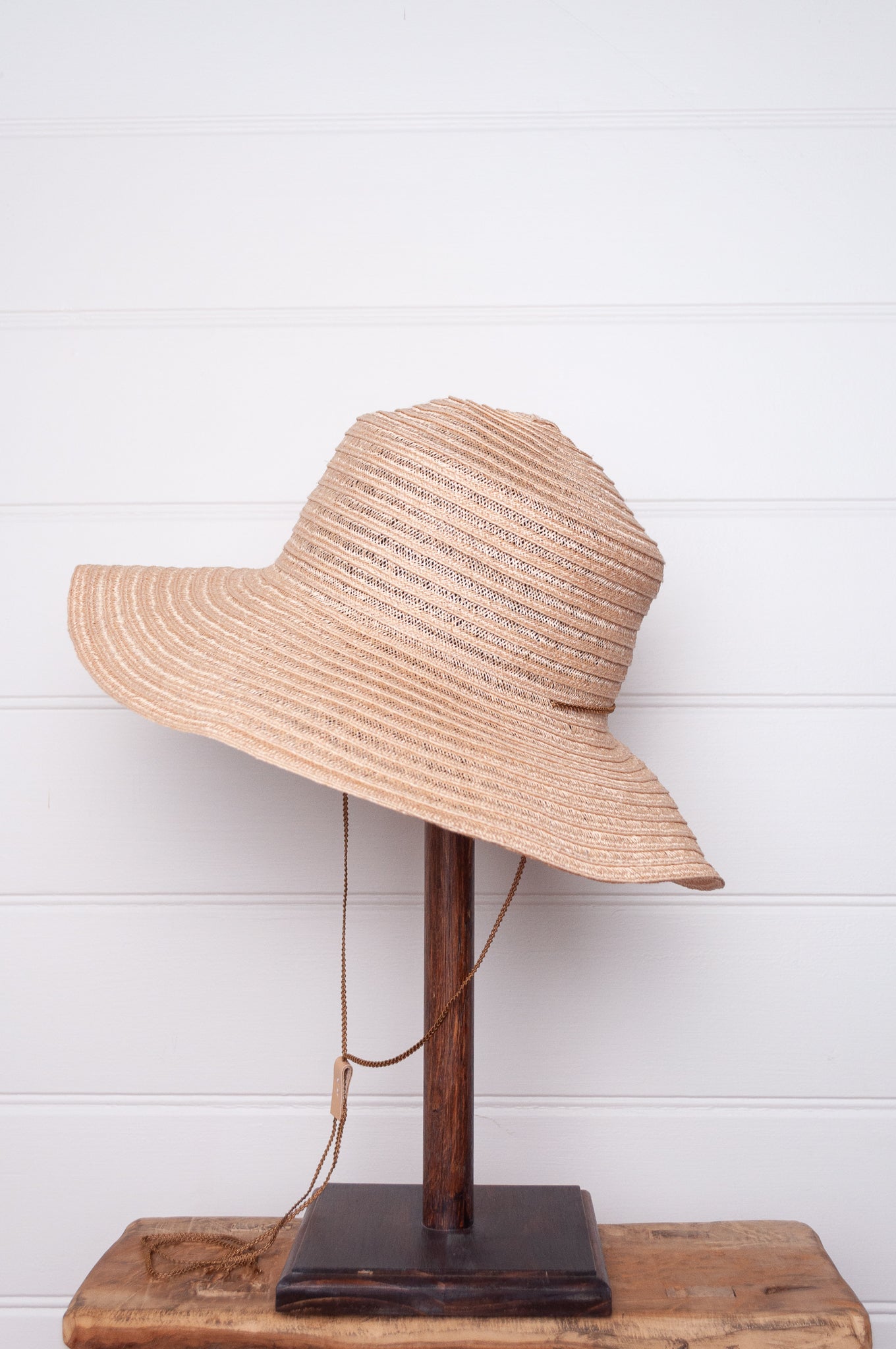 Parcnique PCNQ Pop hat cotton and abaca fibre made in Japan natural colour.