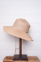 Load image into Gallery viewer, Parcnique PCNQ Pop hat cotton and abaca fibre made in Japan natural colour.