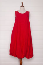 Load image into Gallery viewer, Banana Blue sleeveless dress - red